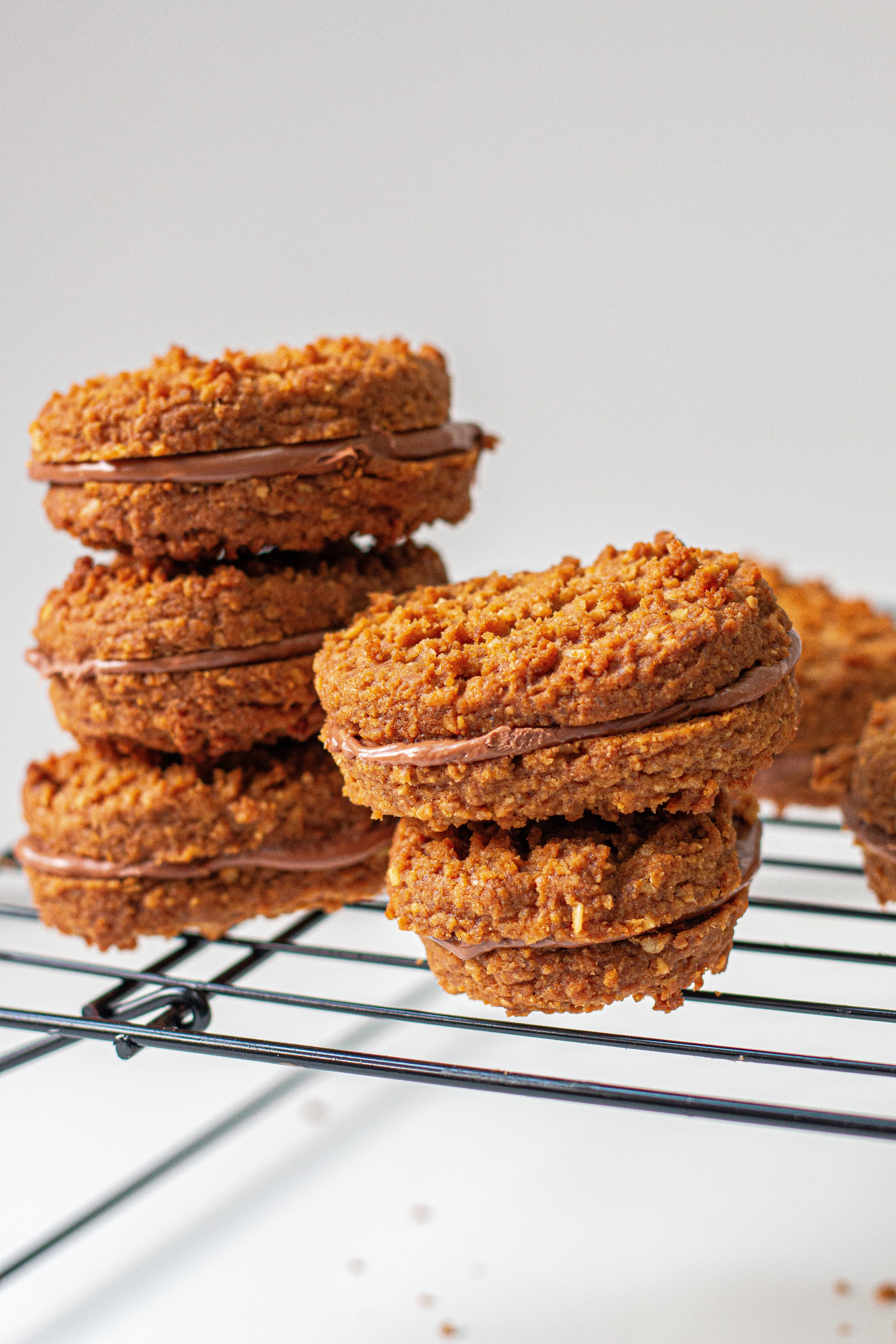 Crunchy oat biscuits