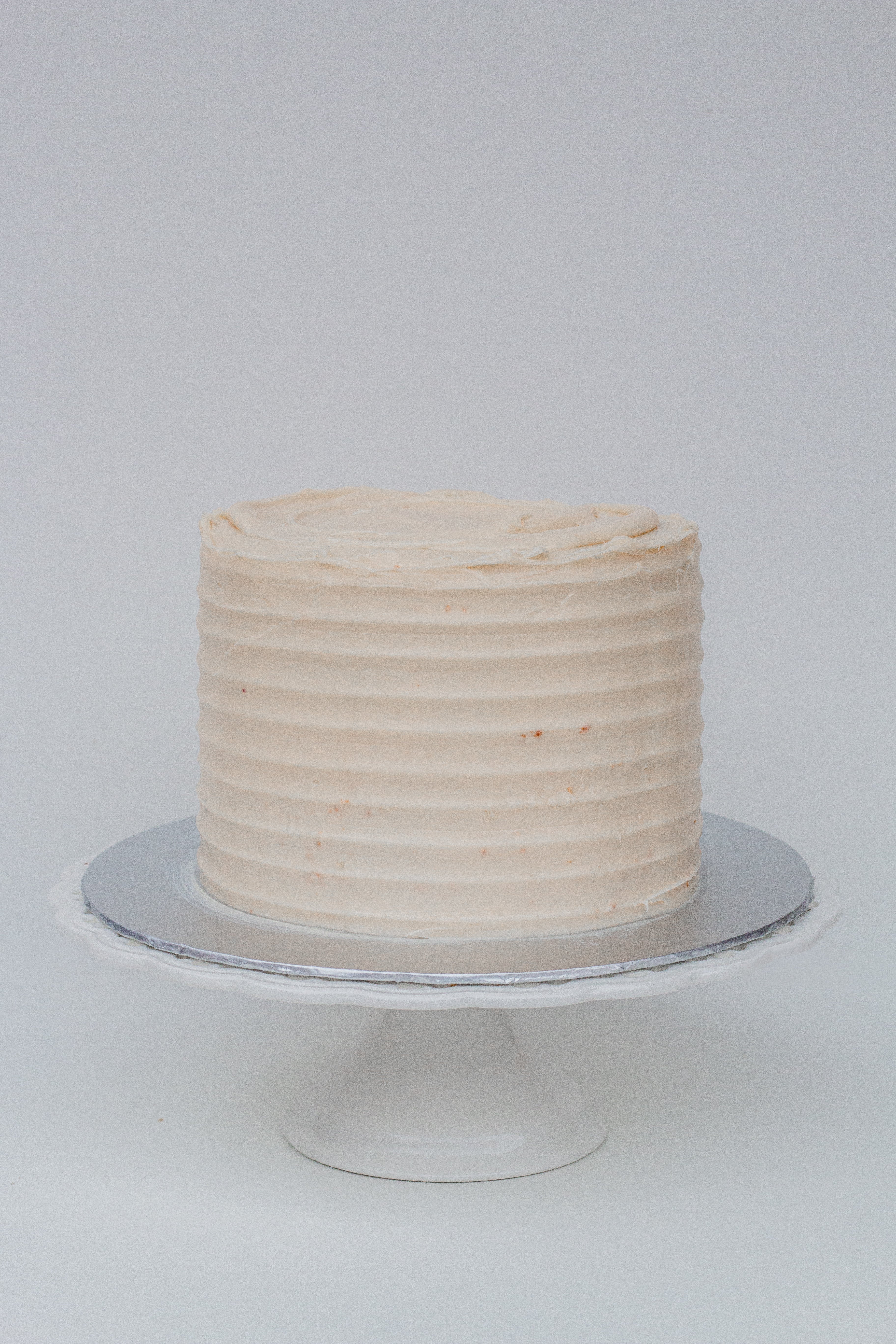 White chocolate ganache cake
