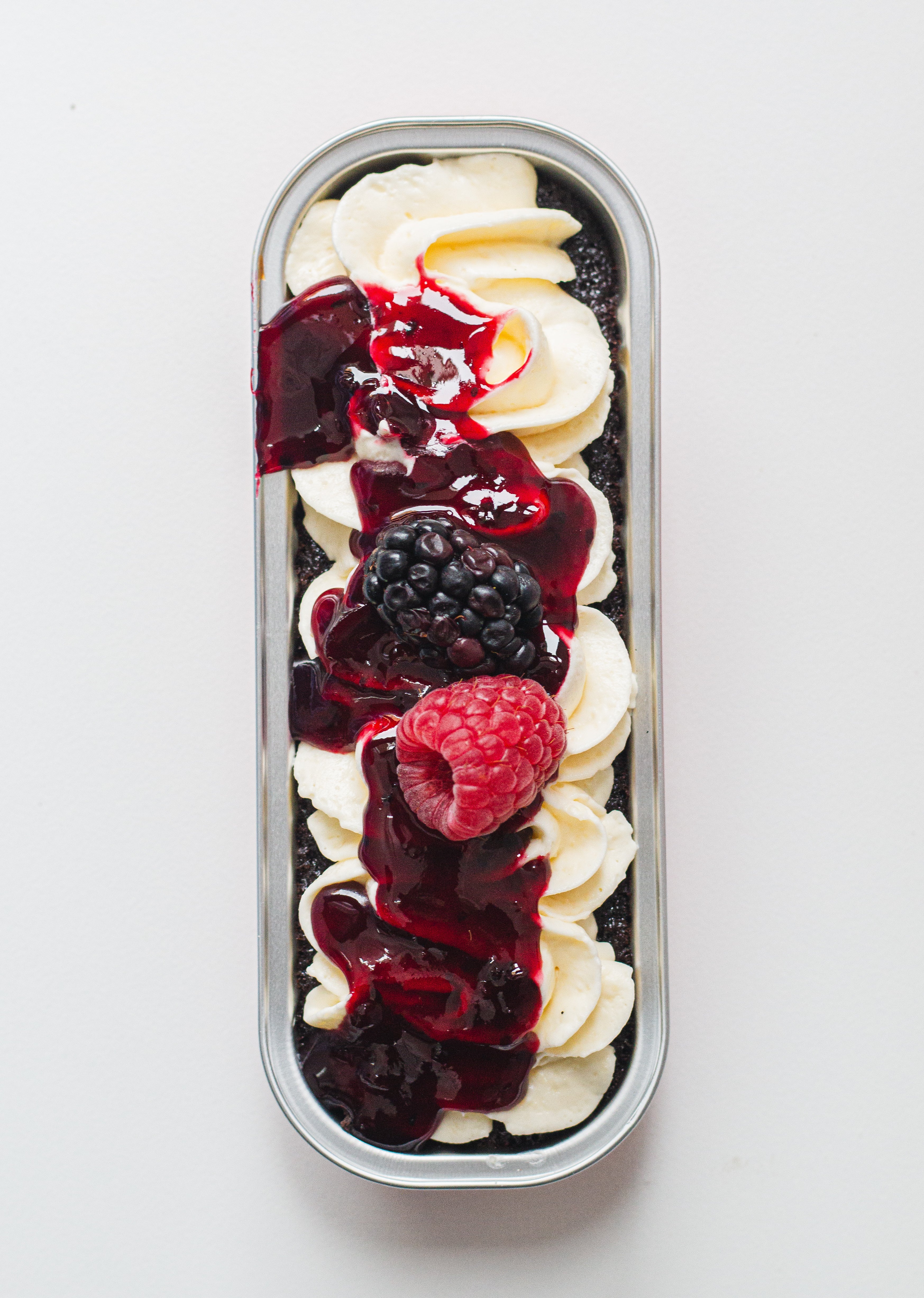 Lunch box cake