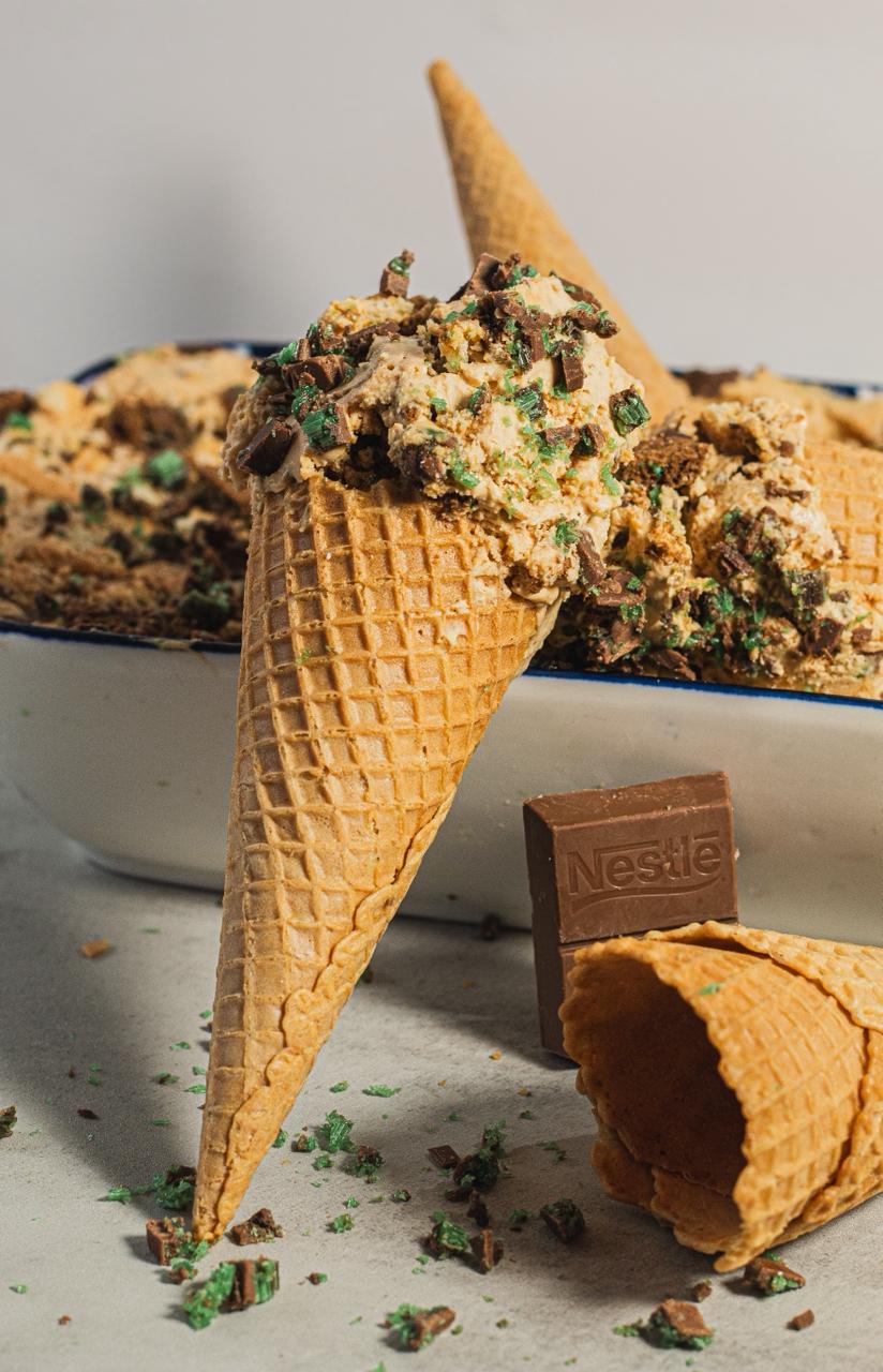 Peppermint crisp tart ice cream